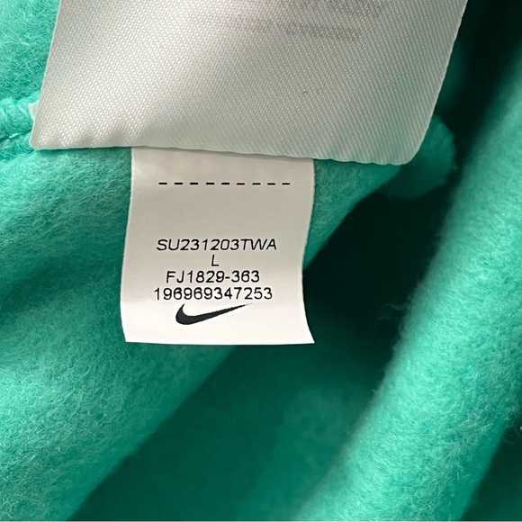 NEW Nike Sweat Shorts Womens Large Green Blue Fleece High Rise Loose Fit AOP - Picture 9 of 13